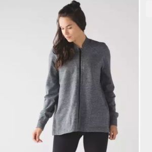 New lululemon pleat to street bomber